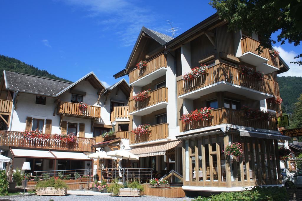 Logis Hotel Gai Soleil Samoëns Rom bilde
