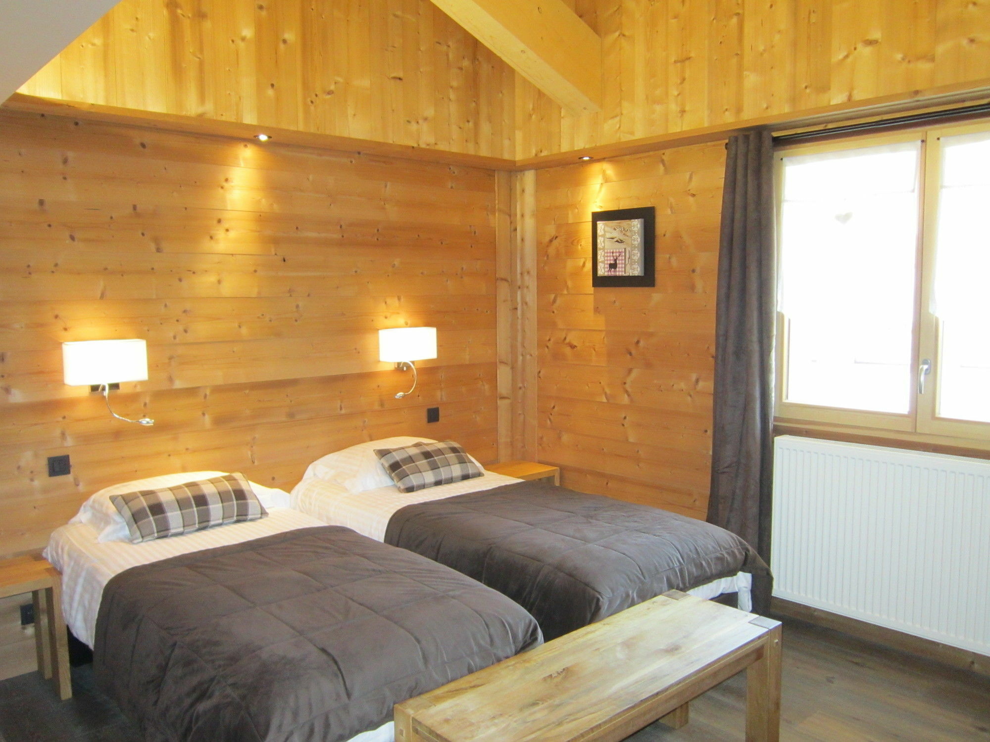 Logis Hotel Gai Soleil Samoëns Eksteriør bilde