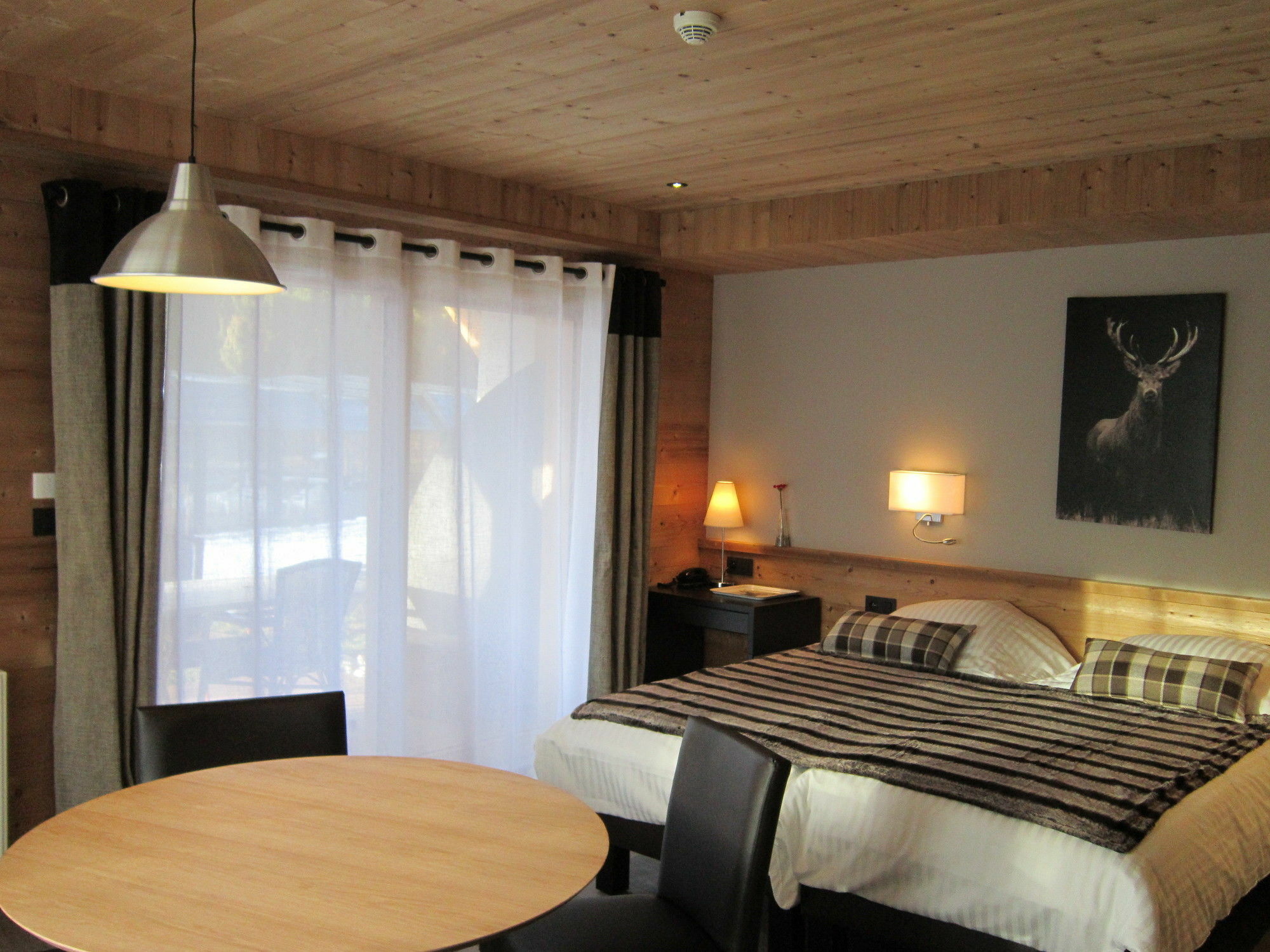 Logis Hotel Gai Soleil Samoëns Eksteriør bilde