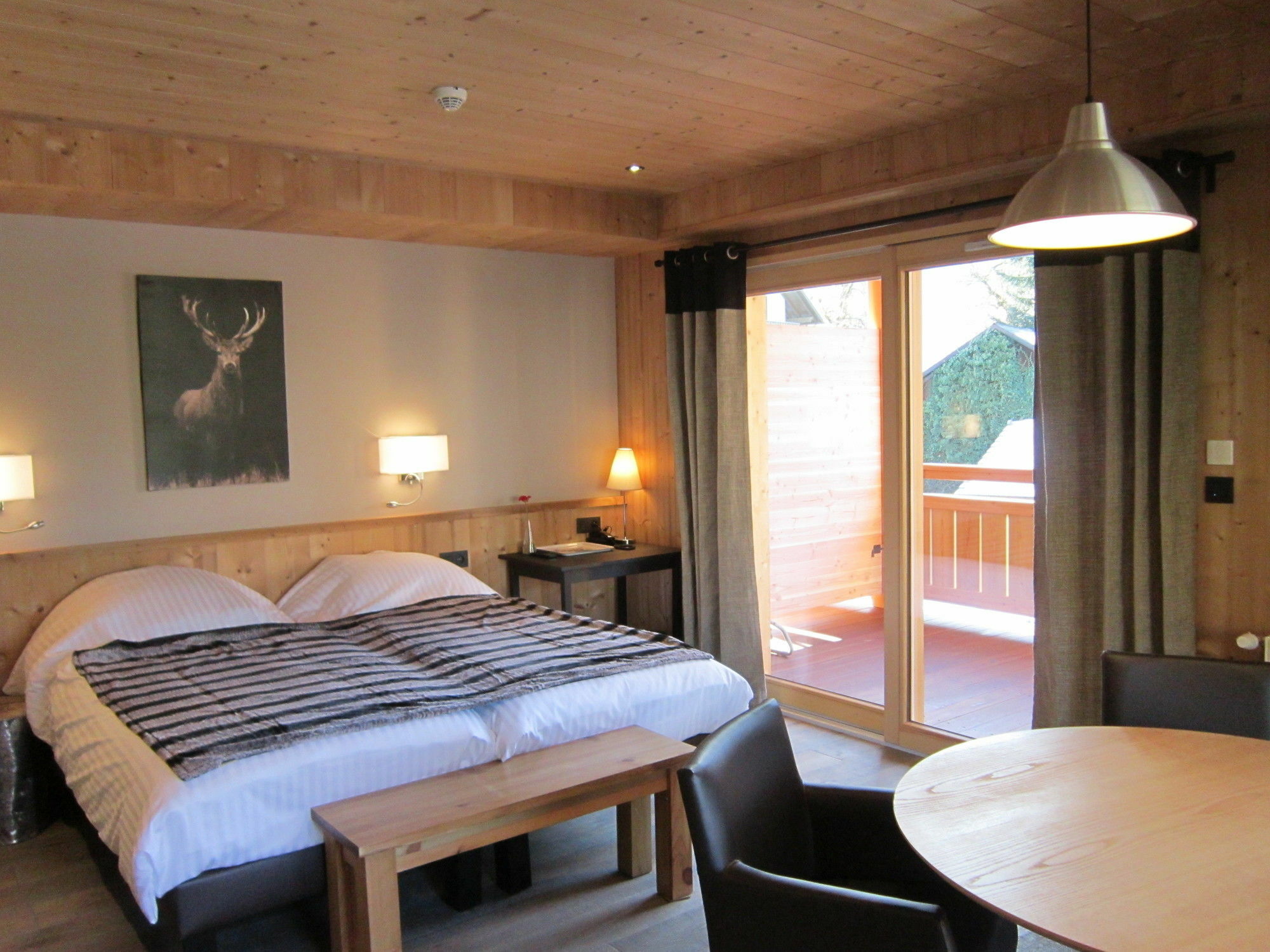 Logis Hotel Gai Soleil Samoëns Eksteriør bilde